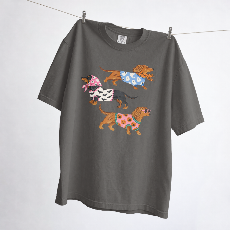 SPOOKY LITTLE SALCHICHAS TEE
