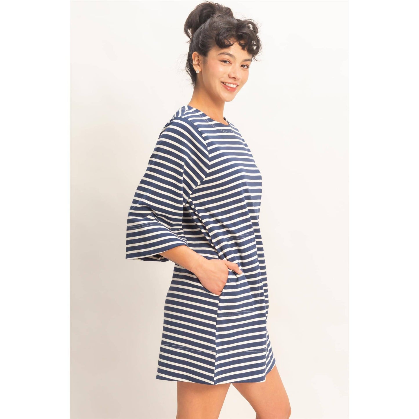 Striped Round Neck Half-Sleeve Mini Dress