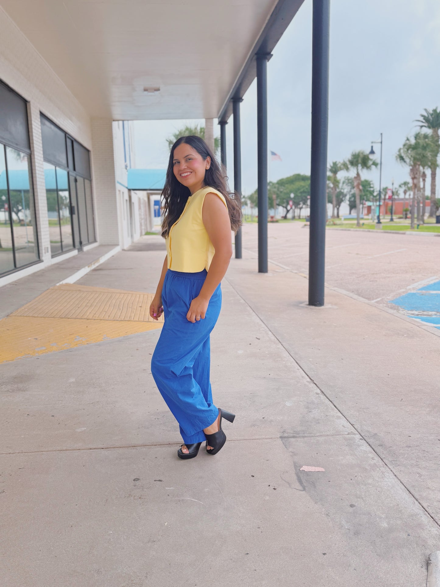 Yellow all day buttoned vest