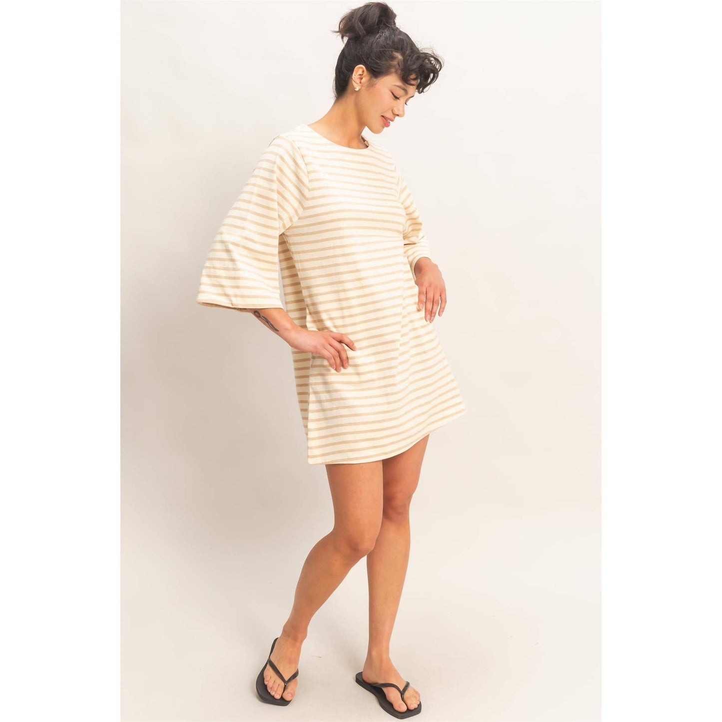 Striped Round Neck Half-Sleeve Mini Dress