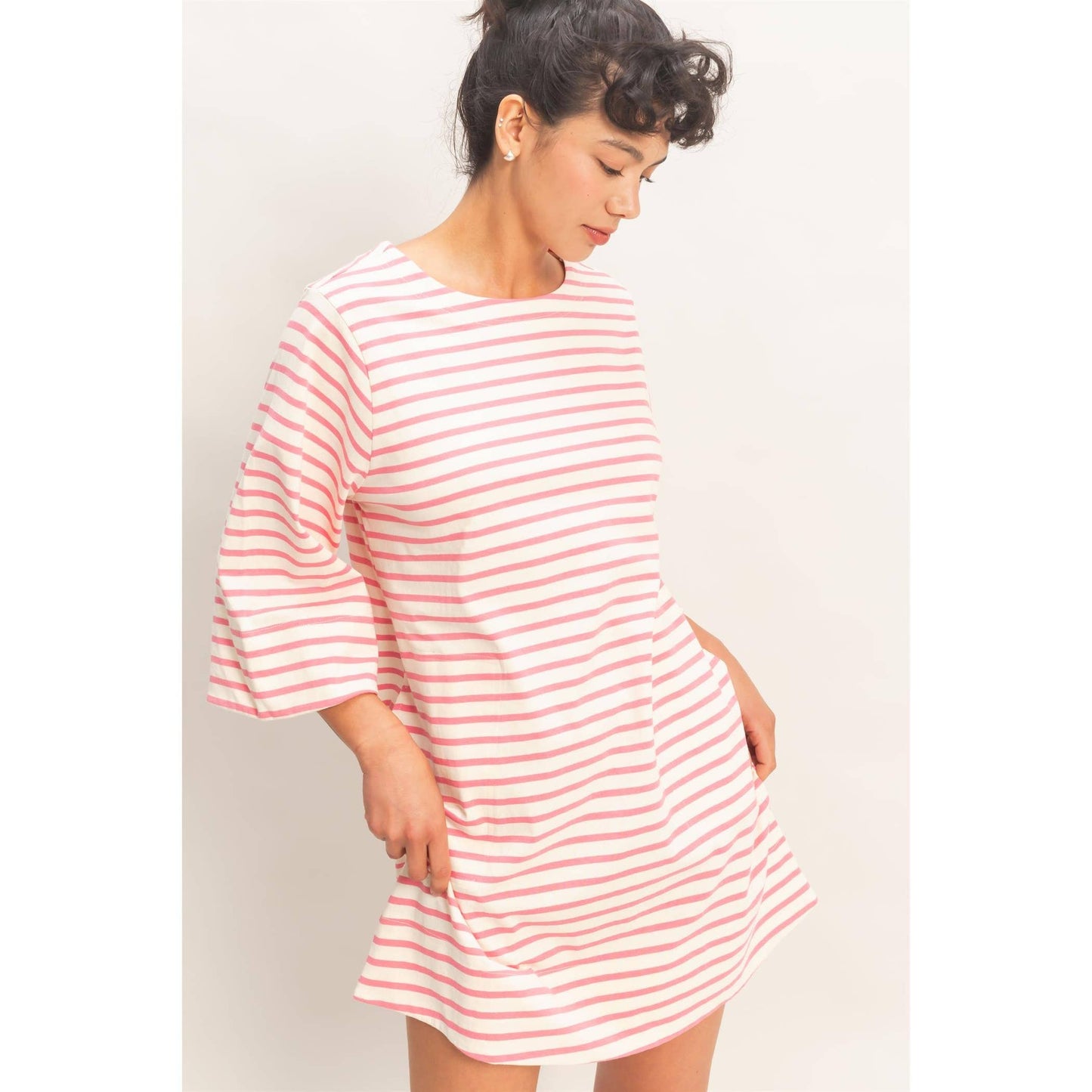 Striped Round Neck Half-Sleeve Mini Dress